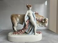 Антикварная фарфоровая композиция "Похищение Европы" Антикварная фарфоровая композиция "Похищение Европы"