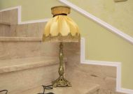 Очаровательная настольная лампа Очаровательная настольная лампа