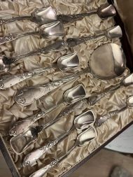 Антикварный набор для десерта в родной коробке Антикварный набор для десерта в родной коробке