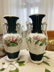 Великолепные французские фарфоровые вазы начала прошлого века. Великолепные французские фарфоровые вазы начала прошлого века.